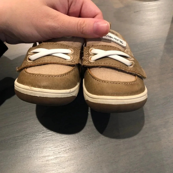 Stride Rite 360 Benji Boat Shoe Velcro Tan Toddler Cushion Shoe Size 4M - Picture 8 of 9